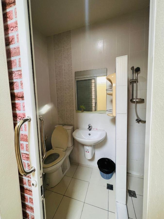 Aekkalukthai Hostel ระยอง ภายนอก รูปภาพ