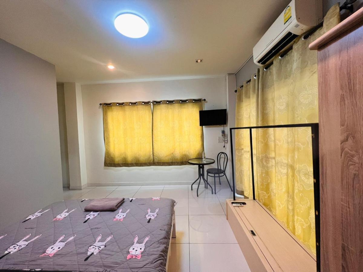 Aekkalukthai Hostel ระยอง ภายนอก รูปภาพ
