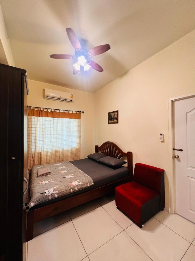 Aekkalukthai Hostel ระยอง ภายนอก รูปภาพ