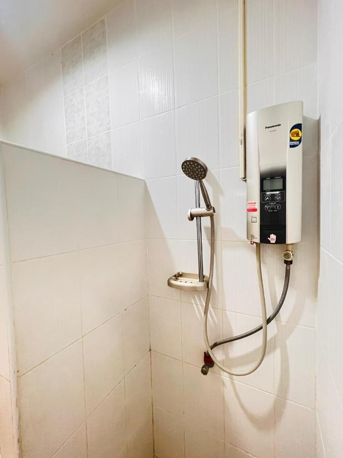 Aekkalukthai Hostel ระยอง ภายนอก รูปภาพ
